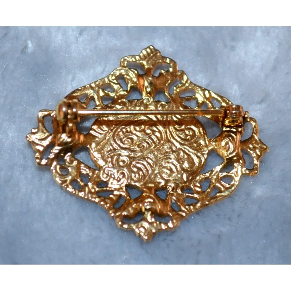 Vtg Gold Tone Filigree Floral Rose Brooch / Pin  1.5